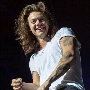 Meet your Posher, Hadil